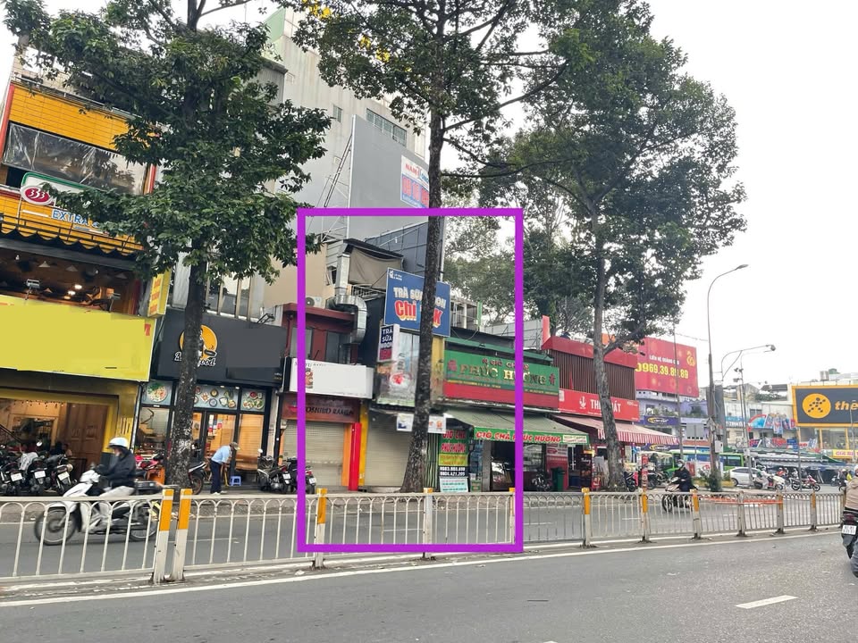 Cho thuê mặt tiền Nguyễn Tri Phương, Quận 10, diện tích 27m² - Kinh doanh sầm uất ngay đối diện Đại Học Kinh Tế!