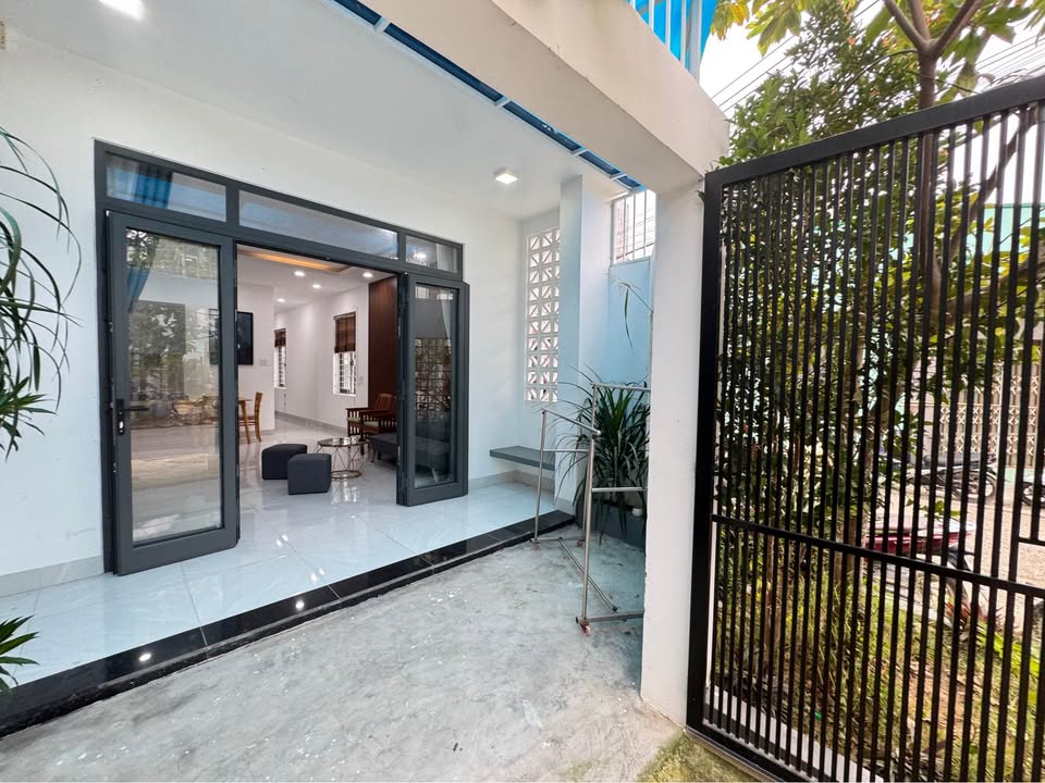 Nhà mặt tiền đường Nguyễn Địa Lô 71.5m² giá 5.5 tỷ - Kinh doanh thuận lợi!