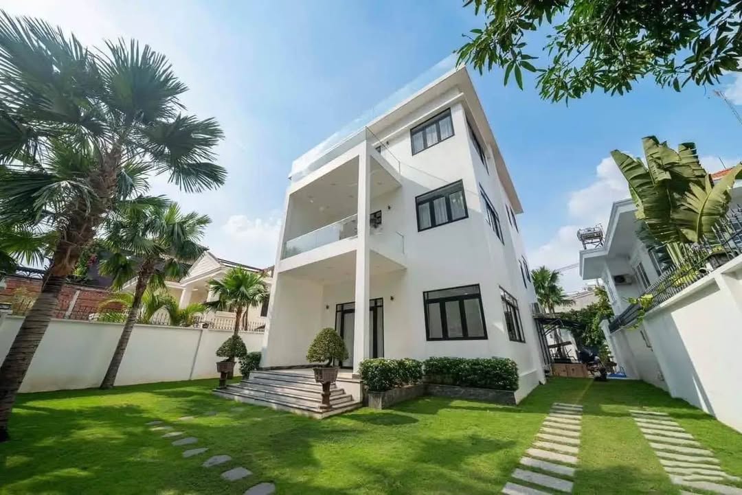 Villa 2 mặt tiền Thảo Điền 500m² giá 115 tỷ - An ninh tuyệt đối, cao cấp!