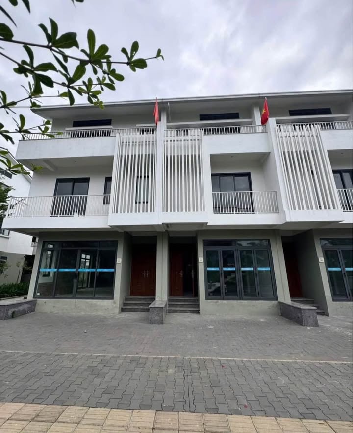 Nhà liền kề Eco Garden - Huế 80m² giá 4 tỷ - Thiết kế hiện đại, sẵn sàng vào ở!