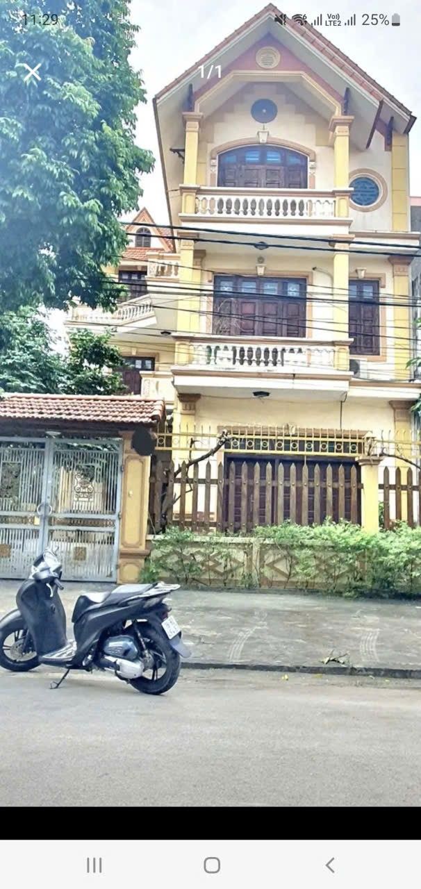 Nhà 3 tầng Lê Thái Tổ, Hoa Lư, Ninh Bình 222m² giá 18 tỷ - Kinh doanh thuận lợi!