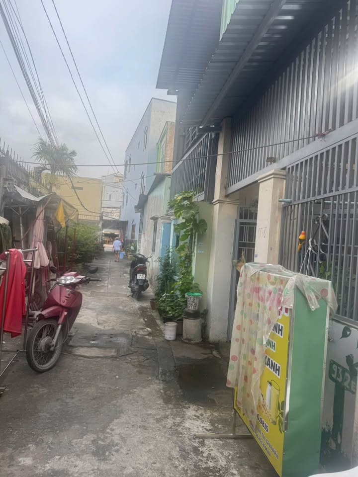 Nhà bán xã Bà Điểm, Hóc Môn 99m² giá 4.1 tỷ - Sẵn sàng dọn vào ở ngay!