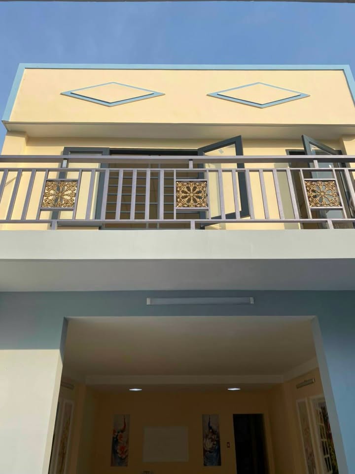 Nhà riêng Ấp 3 Xuân Thới Thượng 100m² giá 4.8 tỷ - Thương lượng linh hoạt!