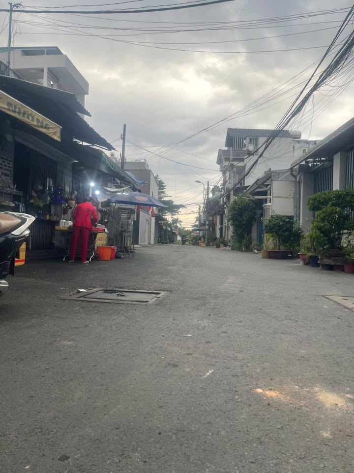 Nhà Đúc Lửng Góc 2 Mặt Tiền tại Hiệp Thành, Quận 12, 56m² - Vị Trí Kinh Doanh Đắc Địa!