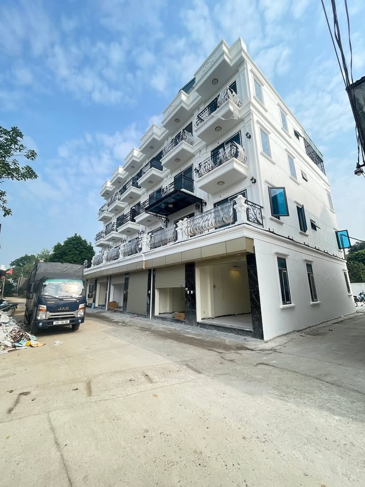 Đất nền kinh doanh Phụng Châu 52m² giá 4 tỷ - Mặt đường trục chính sầm uất!