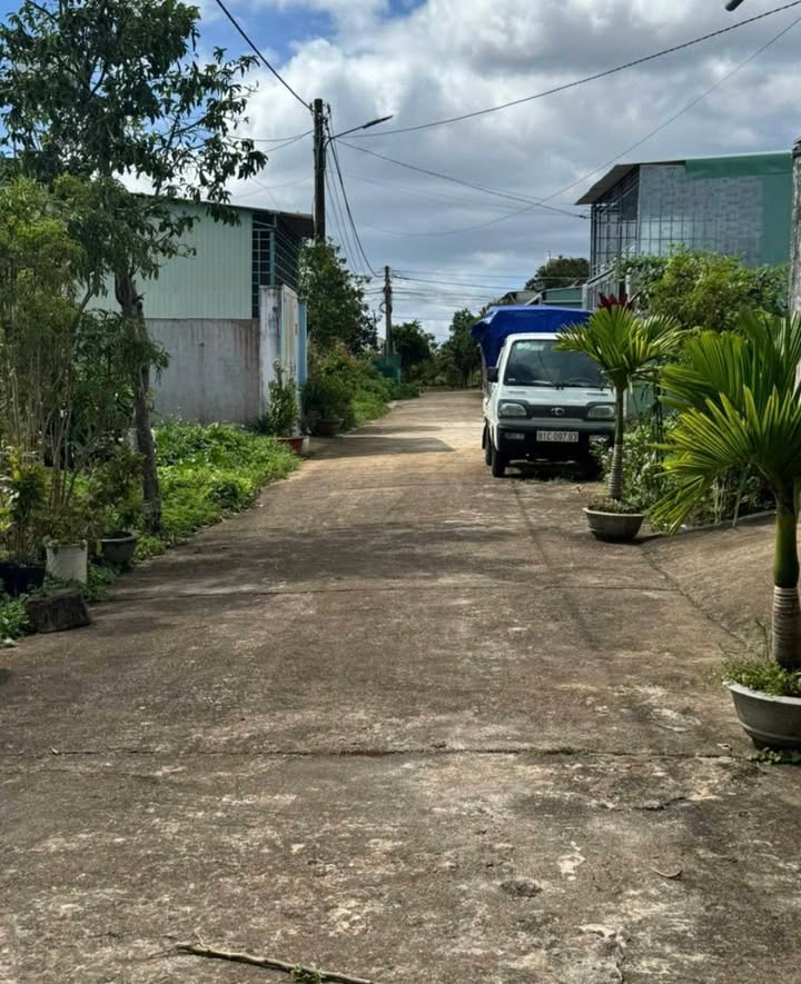 Đất nền hẻm 240 Nguyễn Chí Thanh, 60m² giá 800 triệu - Đường ô tô thoải mái!