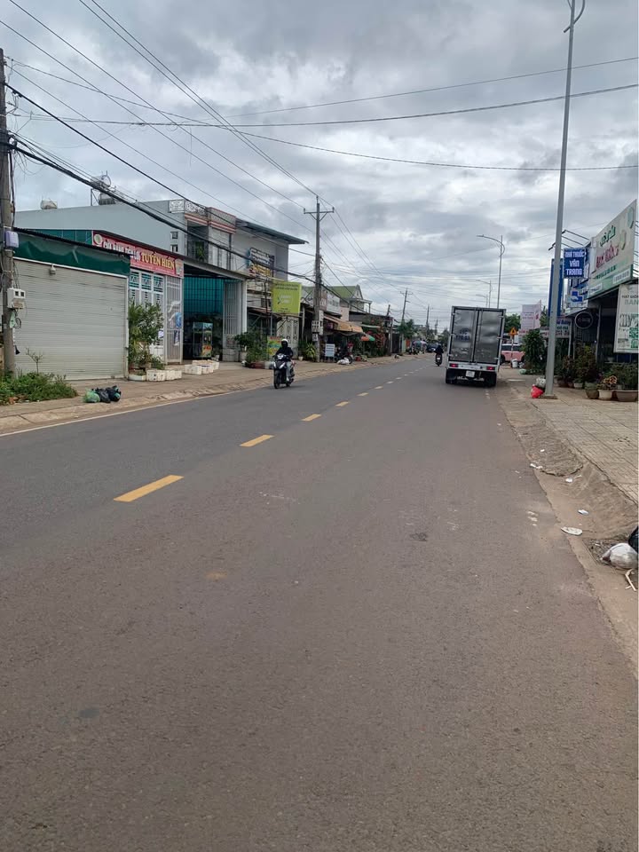 Đất nền tại Đức Trọng 249m² giá 5.2 tỷ - Vị trí đắc địa cho kinh doanh!