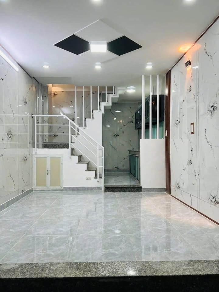 Nhà hẻm đẹp Bùi Minh Trực, P5, Q8 - 28m² giá 3.18 tỷ - Sổ hồng chính chủ!