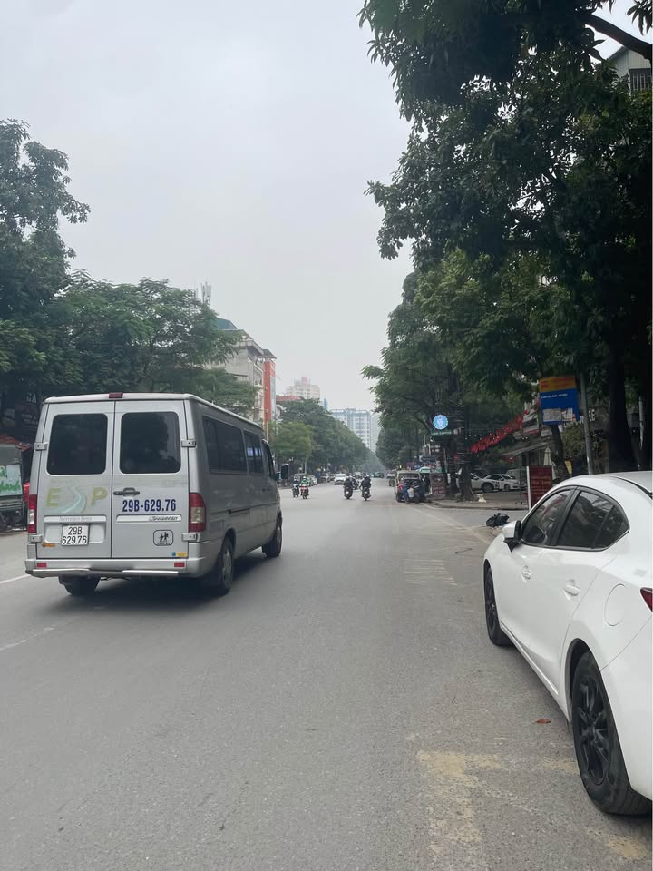 Đất phân lô Bùi Huy Bích, Hoàng Mai 120m² - Kinh doanh sầm uất, ô tô tránh!