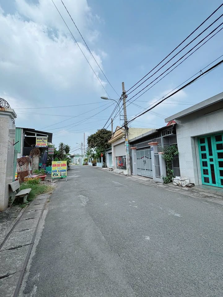 Đất thổ cư 56m² tại Ấp 3, Bà Điểm, Hóc Môn - Giá chỉ 2.75 tỷ, thương lượng!