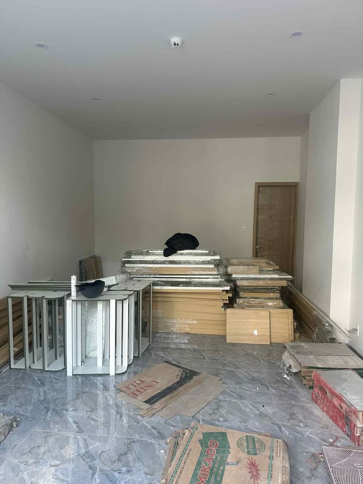 Cho thuê mặt bằng riêng biệt Đặng Vũ Hỷ, Sơn Trà 35m² - Giá chỉ 12 triệu/tháng!