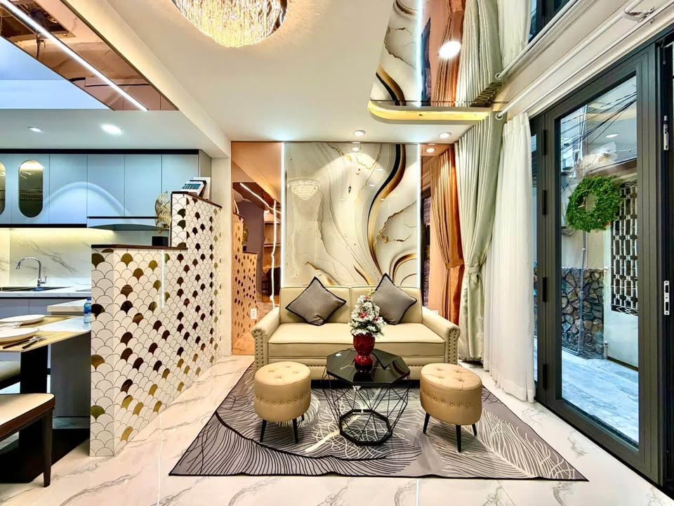 Nhà phố 33m² Phú Nhuận giá 6.95 tỷ - Gần mặt tiền Trường Sa!