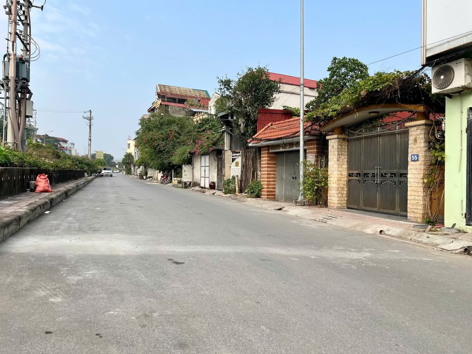 Căn mặt đường kinh doanh Yên Viên, Gia Lâm 51m² giá 5.5 tỷ - Đầu tư sinh lời ngay!