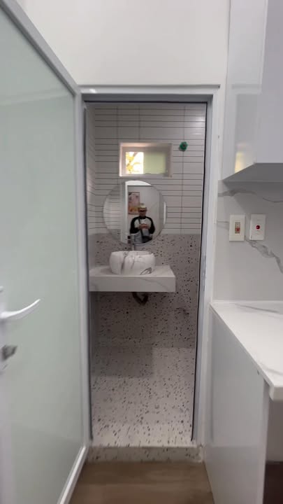 Căn hộ Tập thể Lương Đình Của Đống Đa 30m² giá 4 tỷ - Nhà 3 mặt thoáng, full nội thất!