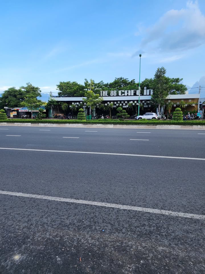 Nhà mặt tiền Lê Duẩn, Phan Thiết 450m² giá 20 triệu - Phù hợp làm trung tâm dạy kèm!