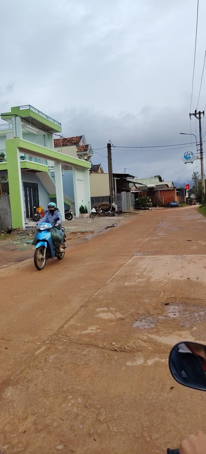 Đất thổ cư Hoài Tân 126.5m² giá 800 triệu - Vị trí thuận lợi, dân cư đông đúc!