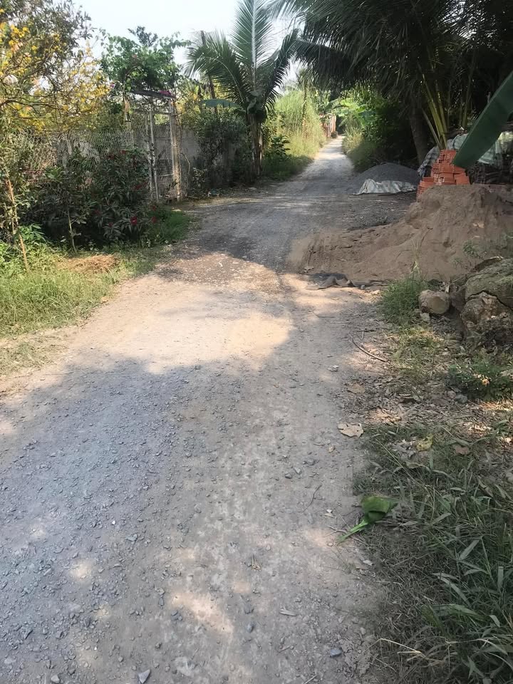 Đất nền Tân Phú Trung 400m² giá 890 triệu - Khu vực yên tĩnh, thuận tiện di chuyển!