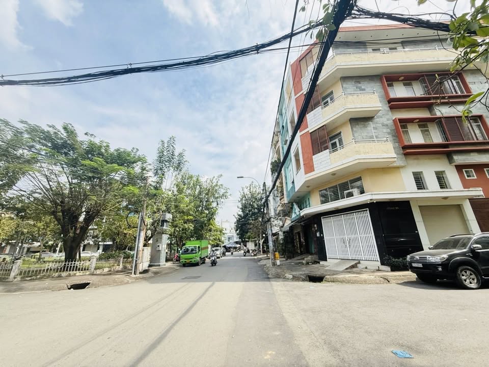 FrontHouse Bà Hom Quận 6 66m² giá 9.8 tỷ - Đầu tư sinh lời ngay!