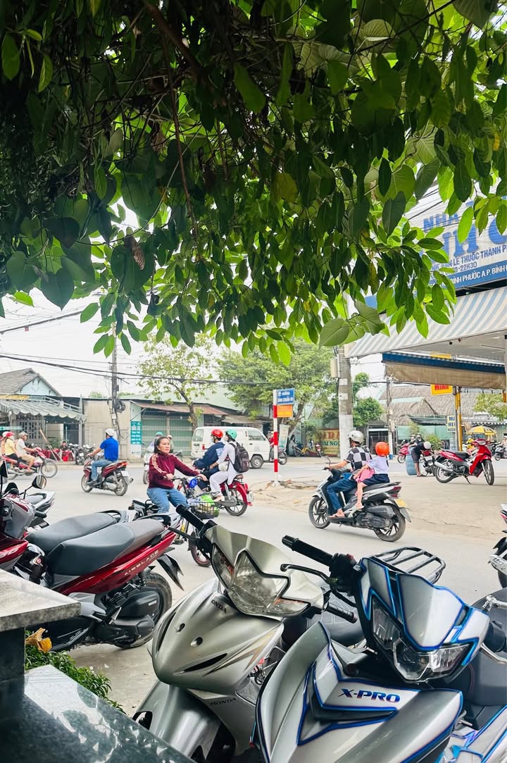 Nhà mặt tiền đường Bình Chuẩn 69, Thuận An 205m² giá 3.85 tỷ - Vị trí kinh doanh lý tưởng!