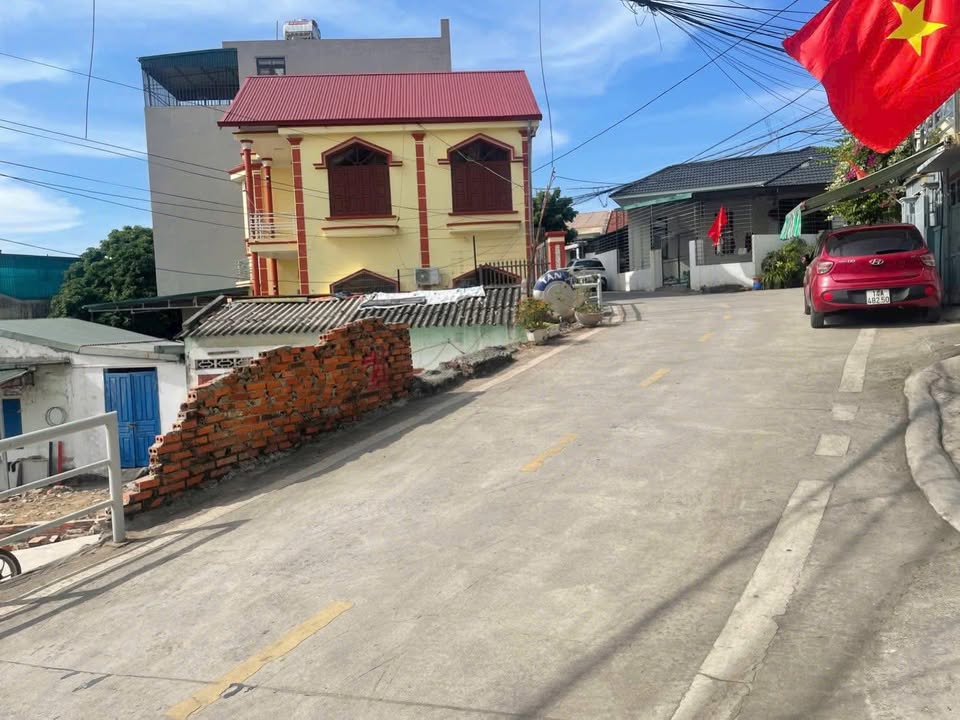 Đất nền Giếng Đáy Hạ Long 60m² giá 1 tỷ - Cơ hội đầu tư hấp dẫn!