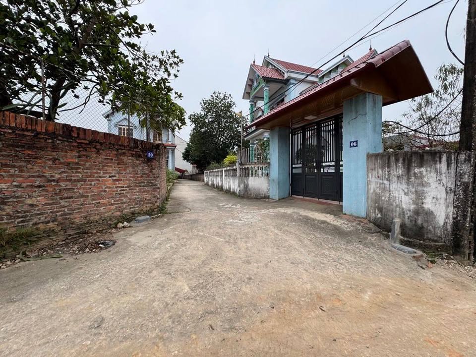 Đất nền Tân Minh Sóc Sơn 140m² giá 2 tỷ - Sổ đỏ chính chủ, đường ô tô rộng!