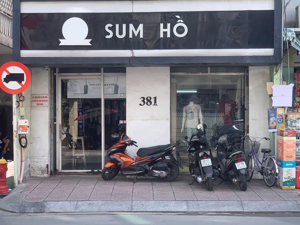 Cho thuê mặt tiền kinh doanh đường Huỳnh Văn Bánh, Phú Nhuận, 48m² - Vị trí đắc địa cho mọi ngành nghề!