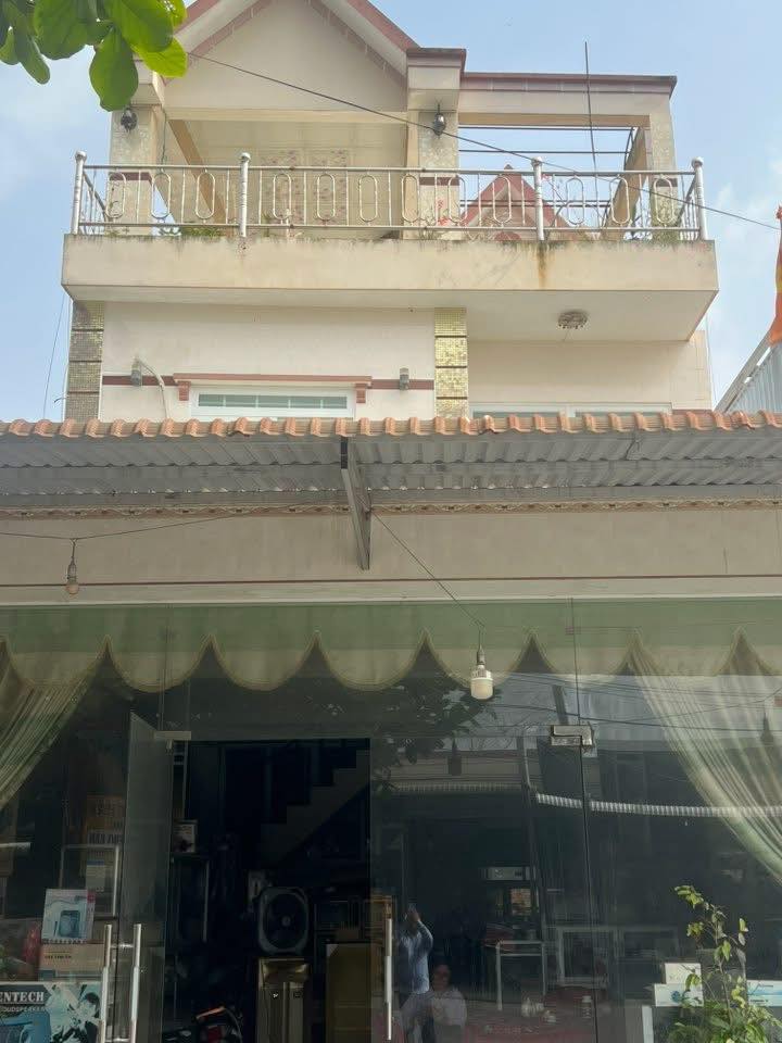 Nhà mặt tiền Lộc Thuận, Bình Đại 103m² giá chỉ 2,1 tỷ - Cơ hội đầu tư kinh doanh!