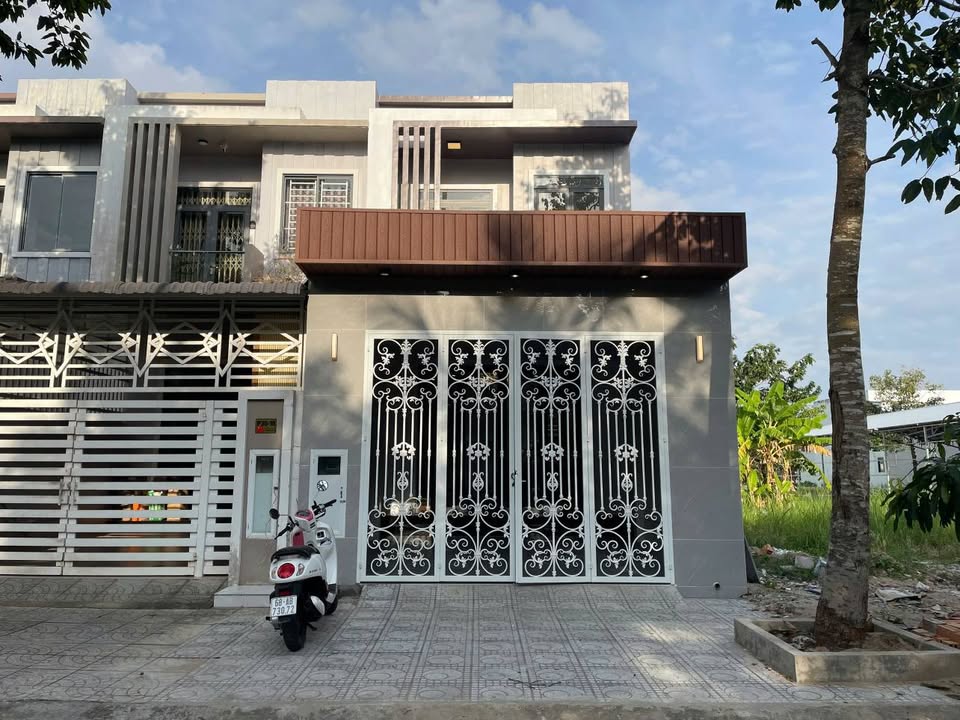 Nhà đẹp phố An Hoà Rạch Giá 110m² giá 3.45 tỷ - Gần công viên, trường học!