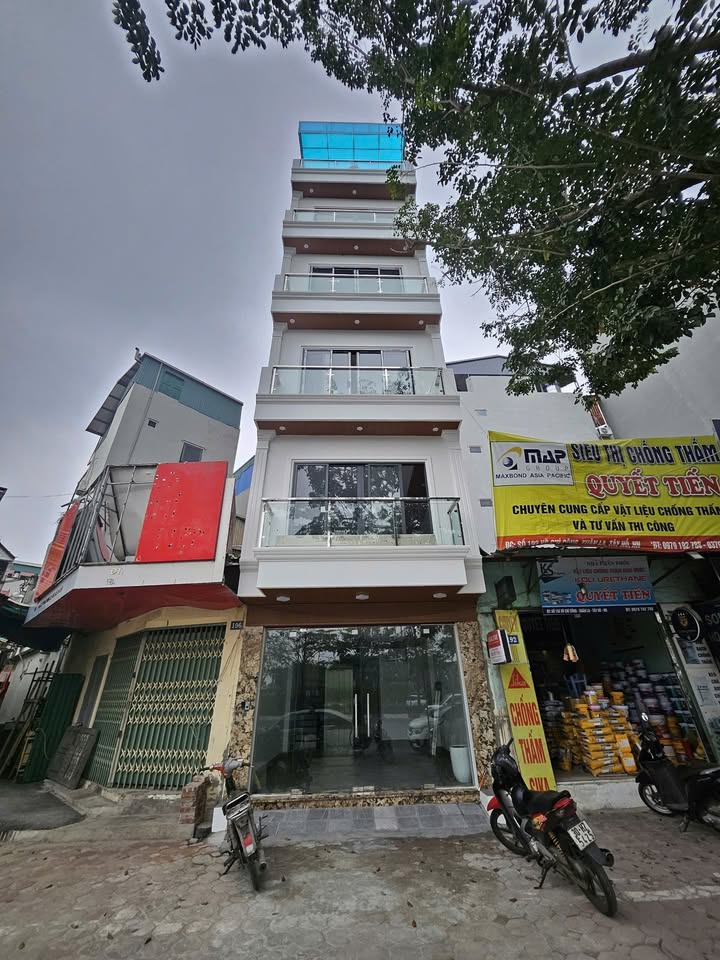 Nhà 6 tầng mặt đường Võ Chí Công 40m² giá 35 triệu - Thích hợp làm văn phòng, spa!