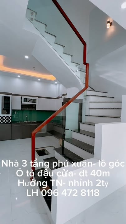 Nhà 3 tầng lô góc Phú Xuân 38m² giá nhỉnh 2 tỷ - Ô tô đậu cửa thuận tiện!