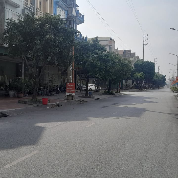 Bán nhà 2.5 tầng 97m² tại khu Đô Thị Đức Dương - Giá chỉ 1 tỷ!