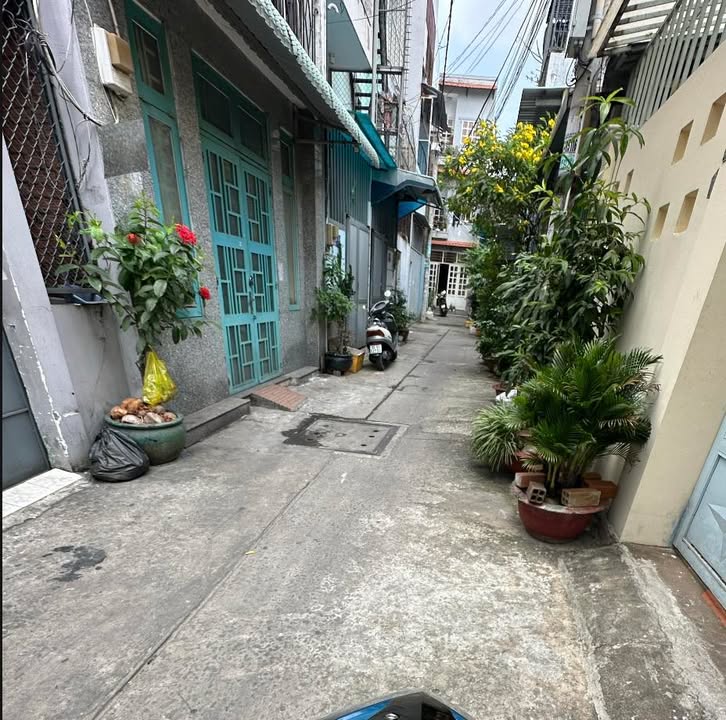 Nhà phố Tân Sơn Nhì, Tân Phú 28m² giá 3.5 tỷ - Khu an ninh, tiện lợi!