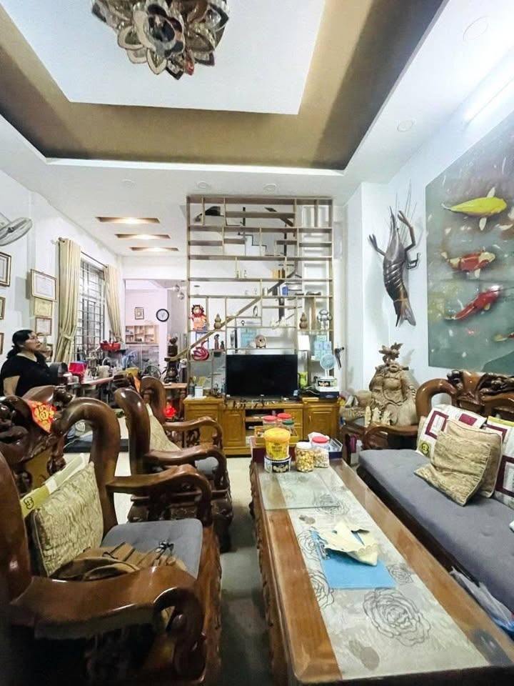 Nhà góc 3 tầng hẻm xe tải Đường số 8, Linh Xuân 111m² giá 8.6 tỷ - Kinh doanh cực hợp!