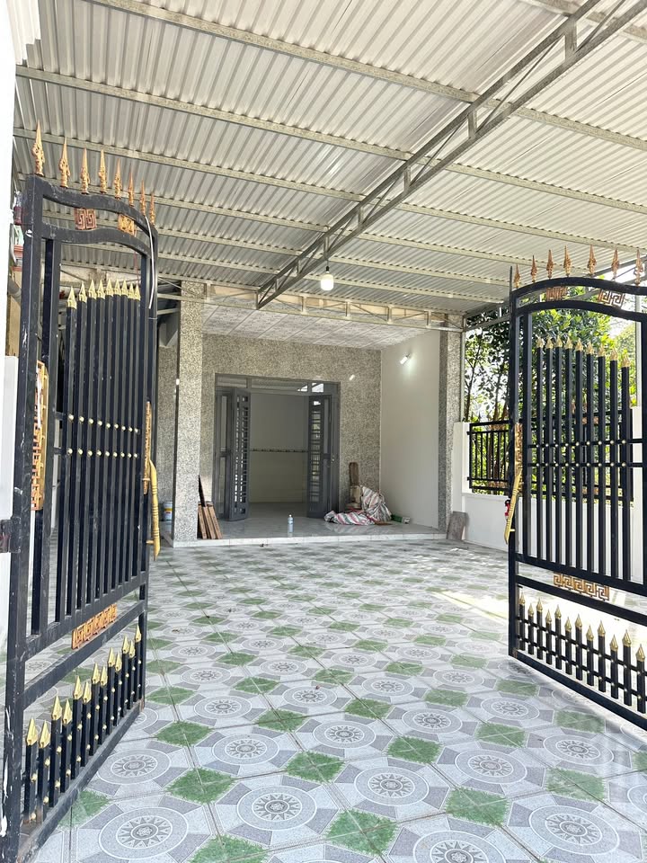 Nhà 3 phòng ngủ tại KP12 Minh Hưng, Chơn Thành 4200m² giá 1.5 tỷ - Sẵn sàng vào ở!