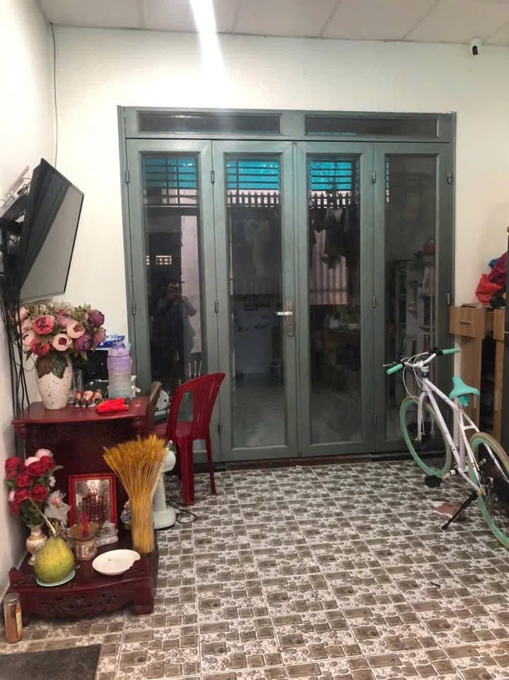 Nhà Bà Điểm Hóc Môn 40m² giá 2.45 tỷ - Cơ hội sở hữu duy nhất!