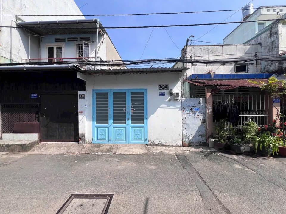 Nhà cấp 4 Trung Mỹ Tây 55m² giá 4.5 tỷ - Vị trí kinh doanh cực tốt!