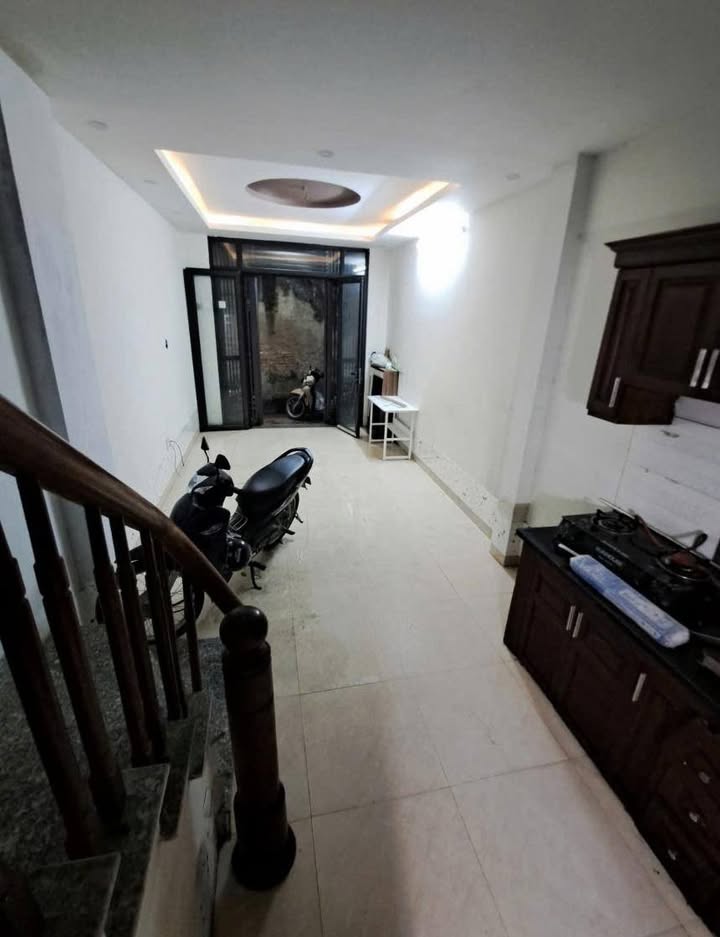 Nhà phố Tân Triều 5 tầng 4 phòng ngủ giá chỉ 10.5 triệu - Thích hợp cho gia đình lớn!