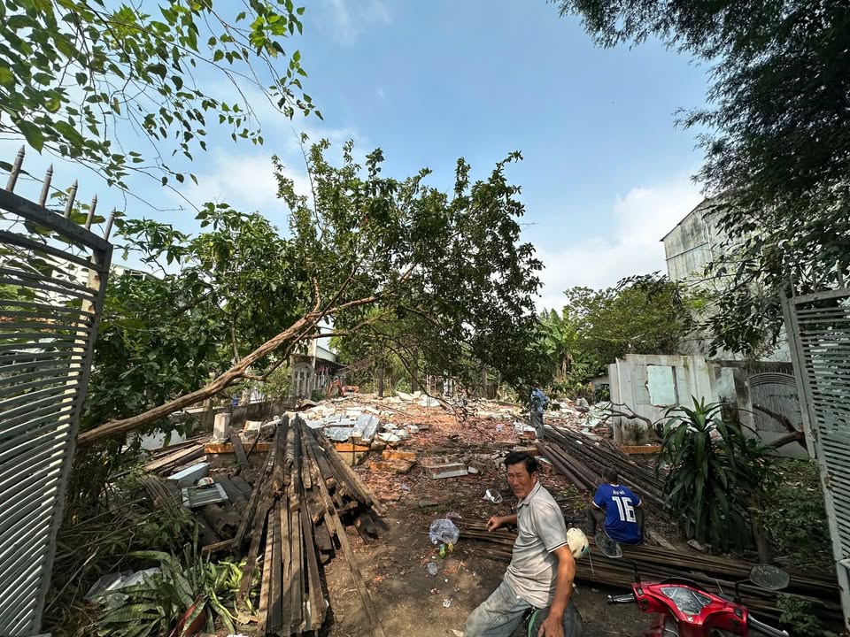 Bán đất nền Hóc Môn 842m² giá 26.3 tỷ - Đầu tư sinh lời ngay lập tức!