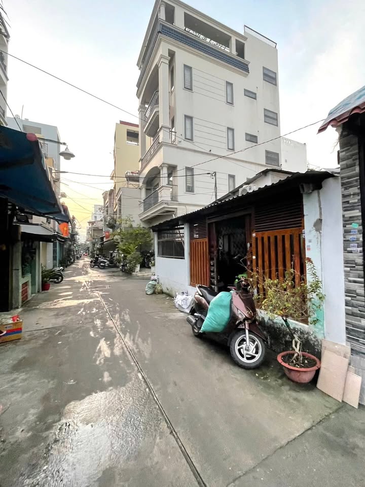 Nhà phố Hậu Giang, Quận 6, 52.5m² giá 6 tỷ - Hẻm thông thoáng, gần khu Him Lam!