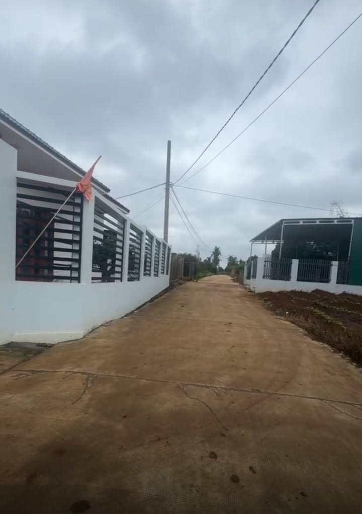 Đất nền thổ cư 340m² thôn 14, Pơng Drang, giá 2.2 tỷ - Hướng nam mát mẻ!