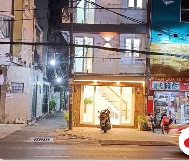 Nhà mặt tiền Đinh Bộ Lĩnh, 26m² giá 9 tỷ - Đầu tư sinh lời ngay!