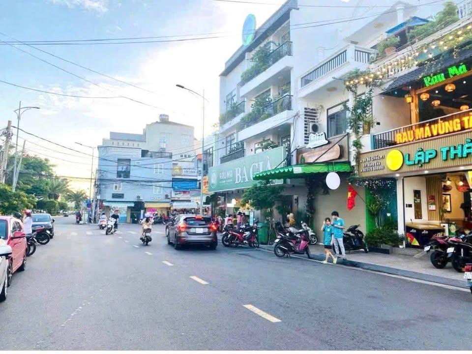 Nhà mặt tiền Đồ Chiểu, P1, Vũng Tàu 71m² giá 15.8 tỷ - Kinh doanh thuận lợi!