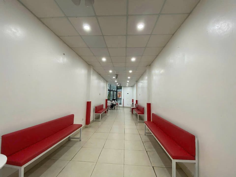 Cho thuê văn phòng tầng 2 & 3 đường Trích Sài 55m² giá 7 triệu - View Hồ Tây thoáng mát!