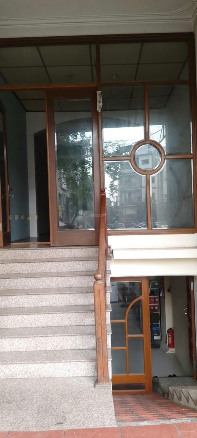 Cho thuê mặt bằng kinh doanh đường Hoàng Hoa Thám, Ba Đình 30m² - Lối đi riêng, không chung chủ!