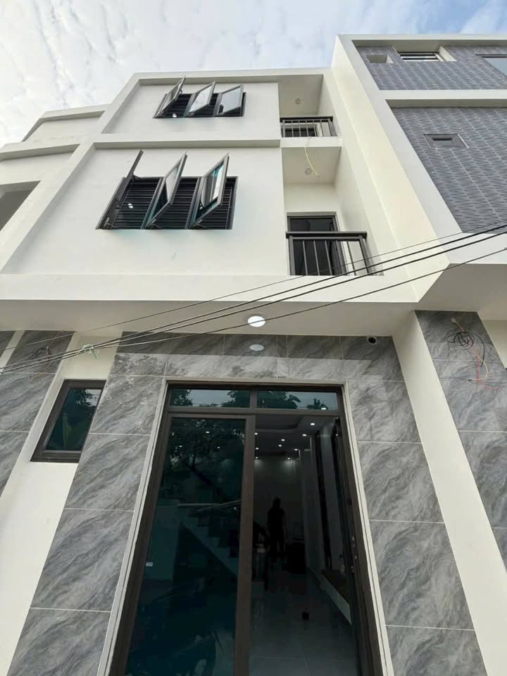 Nhà 3 Tầng Phù Liễn, Hải Phòng - 42m² giá 1.9 tỷ - Thiết kế hiện đại, đầy đủ tiện ích!