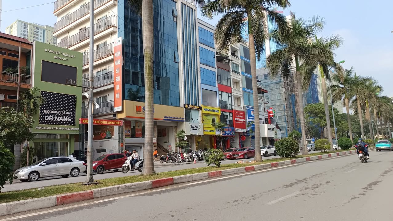 Cho thuê nguyên căn mặt phố Nguyễn Khuyến 60m² - Kinh doanh sầm uất, hợp đồng dài hạn!