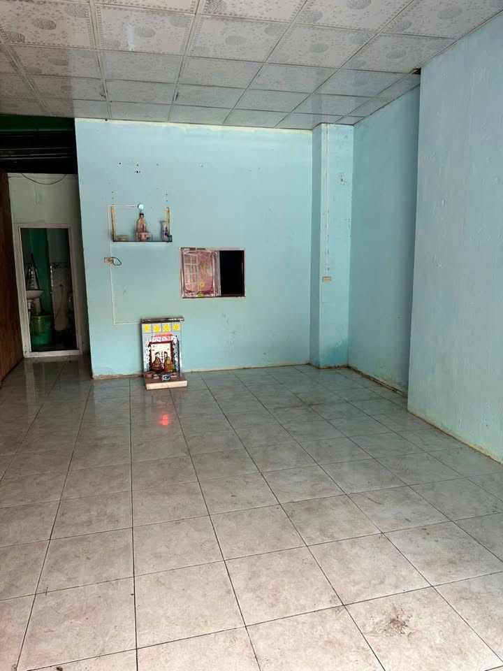 Cho thuê mặt bằng Chợ Lớn Phan Thiết 35m² giá 4 triệu - Vị trí đắc địa gần trung tâm!