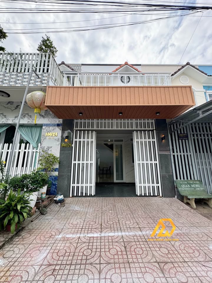 Nhà 1 trệt 1 lầu Khu nhà ở Hạnh Phúc, Vĩnh Long 68m² - Sổ hồng chính chủ, giá 2.59 tỷ!