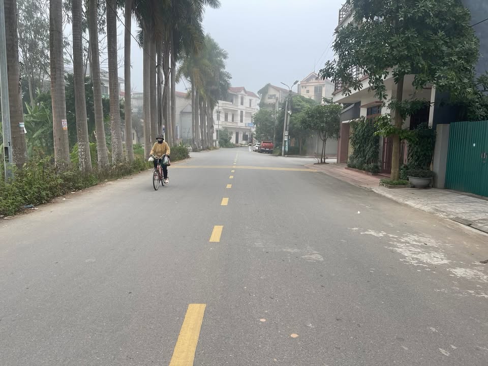 Đất nền mặt tiền đường Trần Phú, phường Dữu Lâu, 215m² giá 5 tỷ - Cơ hội đầu tư tuyệt vời!