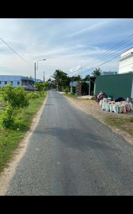 Đất thổ cư xã Mỹ Lộc, Cần Giuộc 225m² giá 2.4 tỷ - Đầu tư sinh lời ngay!